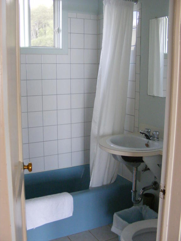 Hotel Motel Bon Accueil Rivière-la-Madeleine Szoba fotó
