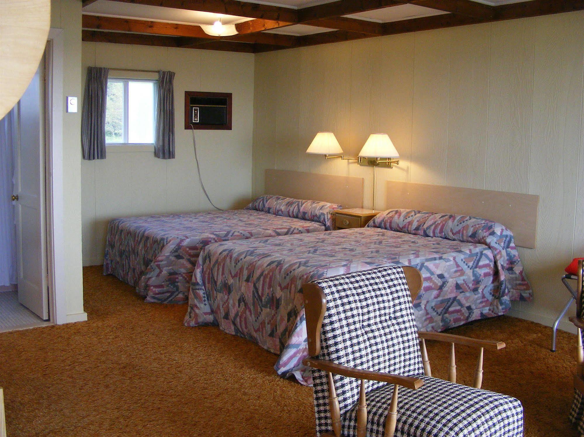 Hotel Motel Bon Accueil Rivière-la-Madeleine Kültér fotó